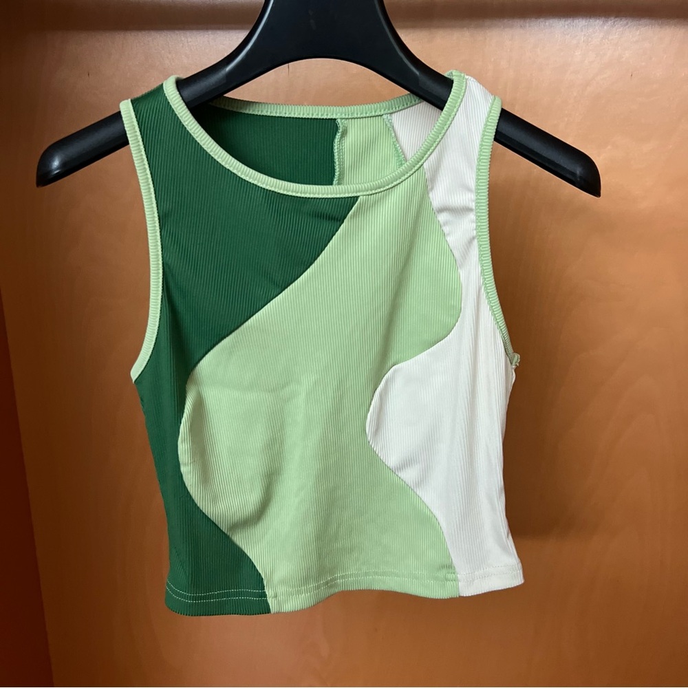 Green cropped tank